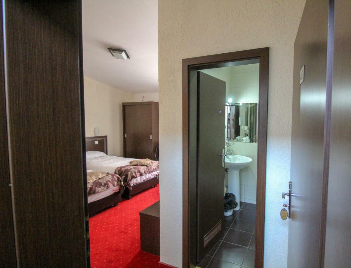Hotel Razvan Bucureşti Eksteriør bilde